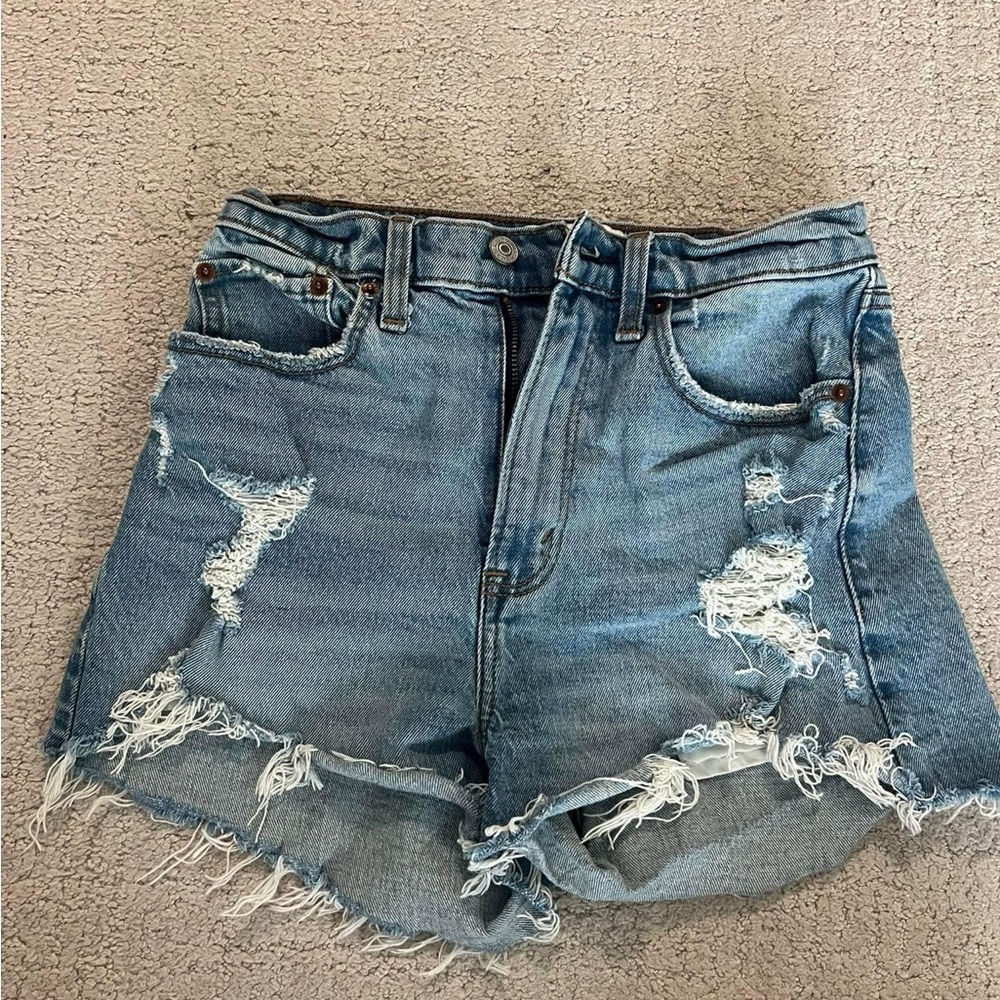 Abercrombie & Fitch High Rise Mom Short